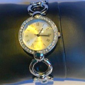 Vintage Lupai Swarovski Crystal Stainless Steel Bracelet Watch Analog Quartz